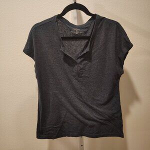 Sonoma Life + Style Women's Short Sleeve Top Size Large Split V-Neckline Blue
